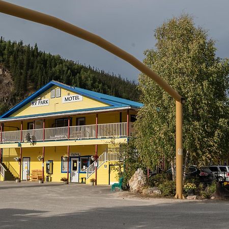 Bonanza Gold Motel Dawson City Buitenkant foto