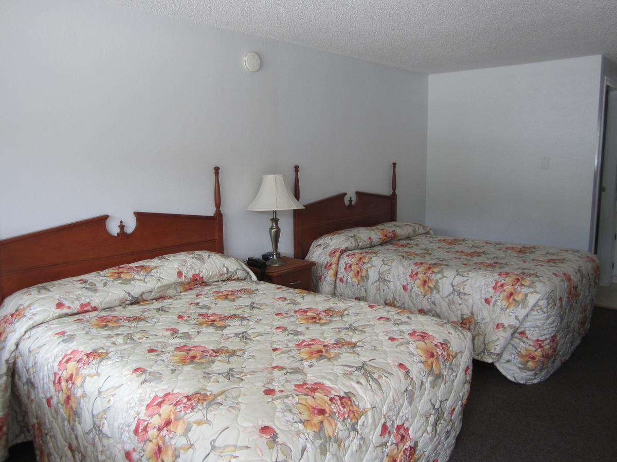 Bonanza Gold Motel Dawson City Buitenkant foto